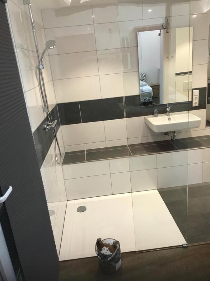 Ferienapartment: An Der Kunstakademie Heimbach Dış mekan fotoğraf